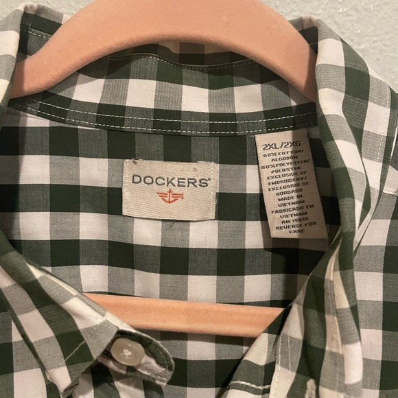 Docker’s Hunter Green and White plaid button down. Size 2XL - Picture 3 of 6
